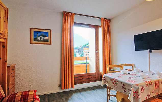 Carlines 1 - 46 - Photo 7